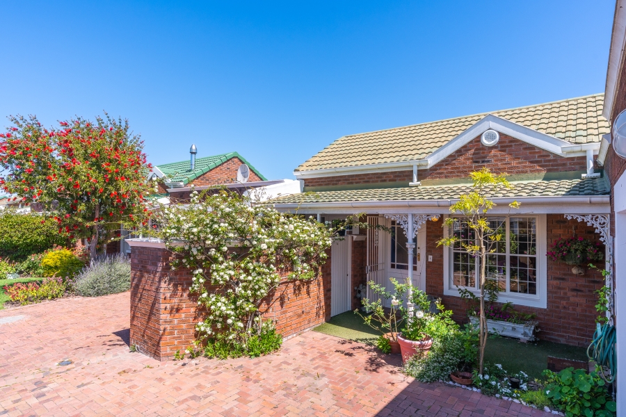 3 Bedroom Property for Sale in Pinelands Western Cape